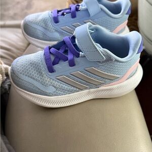 Kids Athletic Sneakers - Light Blue with Purple Laces